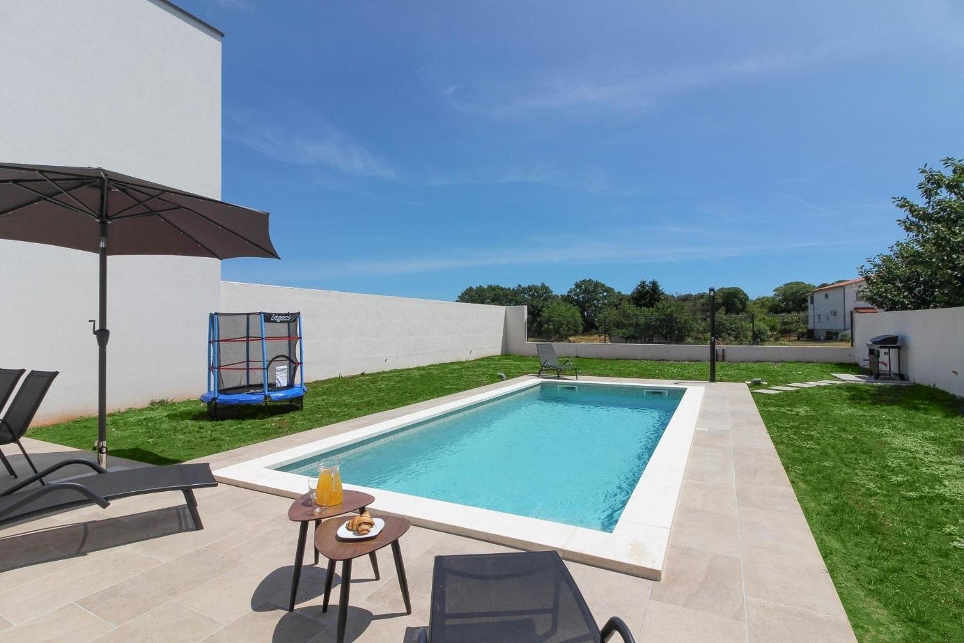 Ferienhaus Mit Privatpool Fuer 4 Personen Ca 60 Qm In Sisan, Istrien Suedkueste Von Istrien 외부 사진